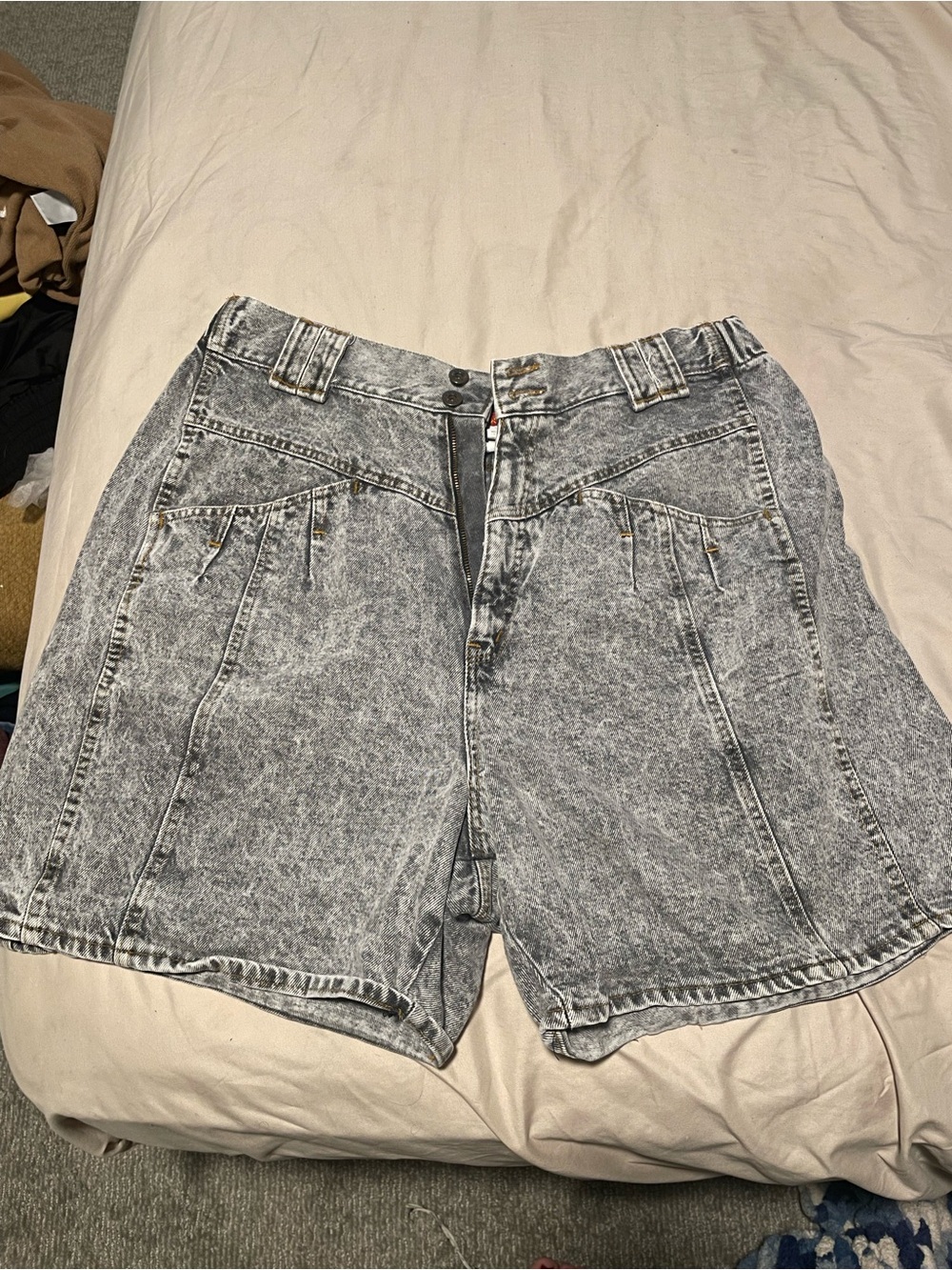 High-Rise Acid-Wash Denim Shorts - Gray